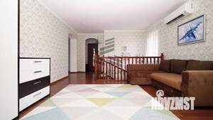 Дом 290м², 3-этажный, на длительный срок, 