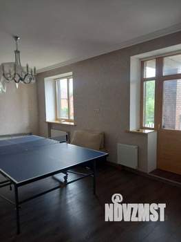 Дом 340м&sup2;, 2-этажный, на длительный срок, 