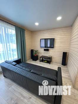 Дом 220м&sup2;, 2-этажный, посуточно, 