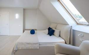 Дом 303м&sup2;, 3-этажный, на длительный срок, 