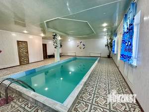 Дом 350м&sup2;, 3-этажный, посуточно, 