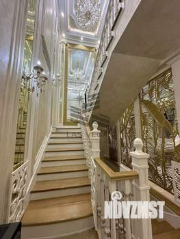 Коттедж 250м², 2-этажный, на длительный срок, 