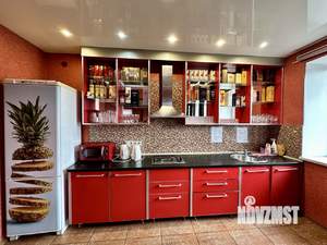 Дом 550м&sup2;, 3-этажный, посуточно, 