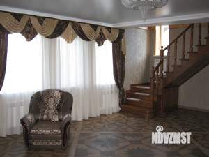 Дом 240м&sup2;, 2-этажный, посуточно, 