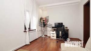 Дом 290м², 3-этажный, на длительный срок, 