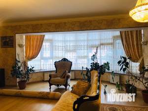 Таунхаус 300м&sup2;, 2-этажный, на длительный срок, 