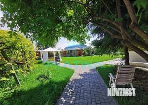 Коттедж 300м², 2-этажный, на длительный срок, 