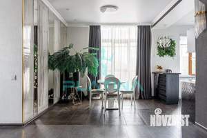 Дом 300м&sup2;, 3-этажный, на длительный срок, 