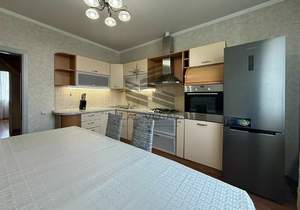Дом 180м², 2-этажный, на длительный срок, 