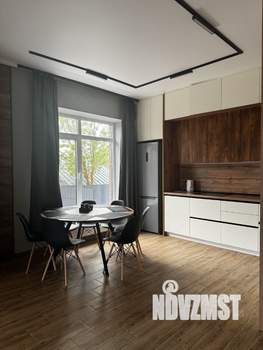 Дом 200м&sup2;, 2-этажный, посуточно, 