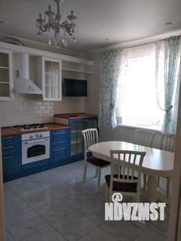 Коттедж 130м², 2-этажный, на длительный срок, 