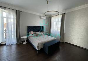 Дом 180м&sup2;, 2-этажный, на длительный срок, 