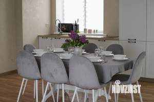 Дом 140м&sup2;, 2-этажный, на длительный срок, 