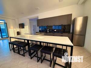 Дом 239м², 2-этажный, посуточно, 