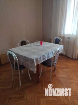 Коттедж 200м², 2-этажный, на длительный срок, 