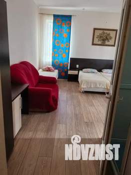 Дом 600м&sup2;, 3-этажный, посуточно, 