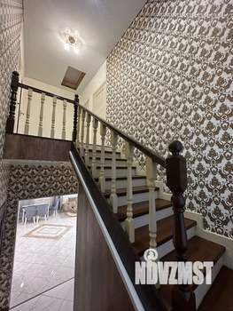 Коттедж 200м², 2-этажный, на длительный срок, 