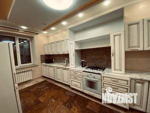 Дом 650м², 2-этажный, посуточно, 