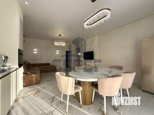 Коттедж 270м², 2-этажный, на длительный срок, 