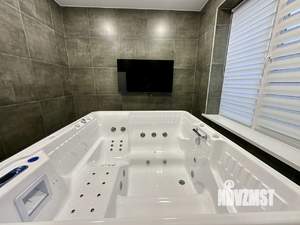 Дом 180м&sup2;, 2-этажный, посуточно, 