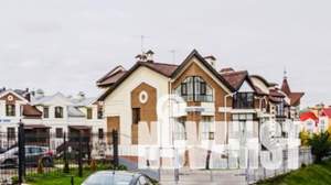 Таунхаус 300м&sup2;, 2-этажный, на длительный срок, 