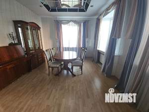 Дом 480м&sup2;, 3-этажный, посуточно, 