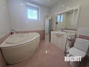 Дом 420м&sup2;, 3-этажный, посуточно, 