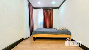 Дом 300м&sup2;, 2-этажный, посуточно, 