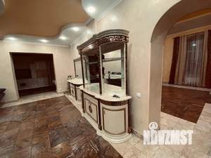 Дом 650м², 2-этажный, посуточно, 