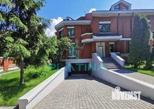 Коттедж 300м², 2-этажный, на длительный срок, 