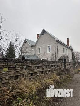 Дом 220м&sup2;, 2-этажный, на длительный срок, 