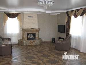 Дом 240м&sup2;, 2-этажный, посуточно, 