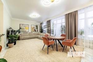 Дом 215м², 2-этажный, на длительный срок, 
