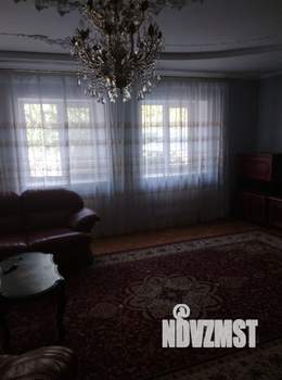 Коттедж 180м&sup2;, 2-этажный, на длительный срок, 