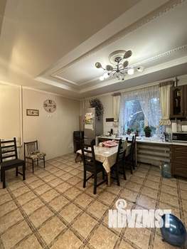 Дом 220м&sup2;, 2-этажный, на длительный срок, 