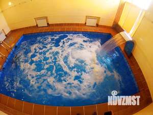 Дом 300м&sup2;, 2-этажный, посуточно, 