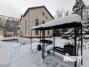 Дом 500м&sup2;, 3-этажный, посуточно, 