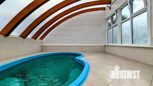 Дом 450м&sup2;, 2-этажный, посуточно, 