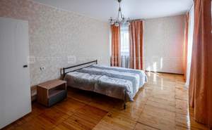 Дом 300м², 2-этажный, на длительный срок, 