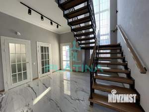 Коттедж 180м², 2-этажный, на длительный срок, 