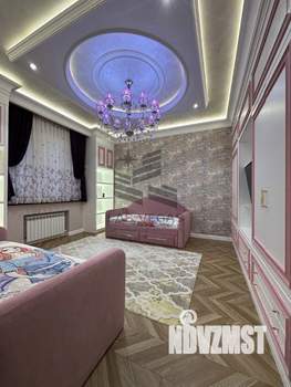Коттедж 250м², 2-этажный, на длительный срок, 