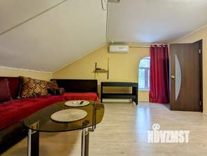 Дом 500м&sup2;, 3-этажный, посуточно, 