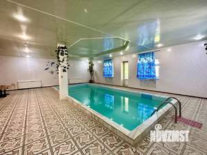 Дом 350м&sup2;, 3-этажный, посуточно, 