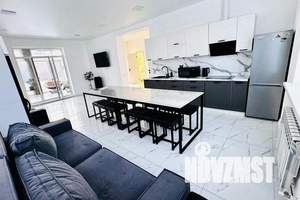 Дом 245м², 2-этажный, посуточно, 