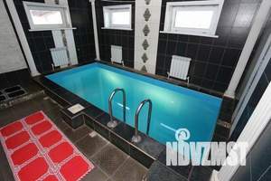 Дом 350м&sup2;, 2-этажный, на длительный срок, 