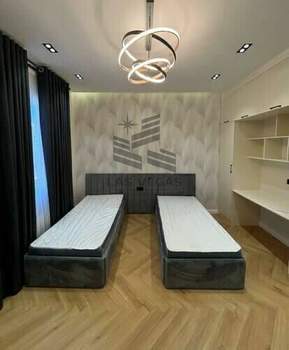 Дом 160м², 2-этажный, на длительный срок, 