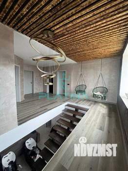 Дом 220м², 2-этажный, на длительный срок, 