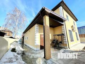 Коттедж 220м&sup2;, 2-этажный, на длительный срок, 