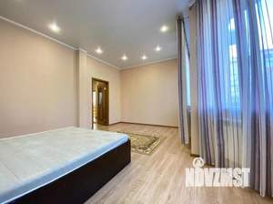 Таунхаус 180м&sup2;, 3-этажный, на длительный срок, 