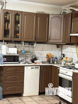 Дом 220м&sup2;, 2-этажный, на длительный срок, 